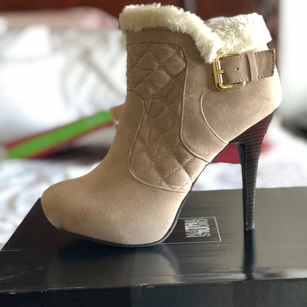 MADELINE GIRL BOOTIES.